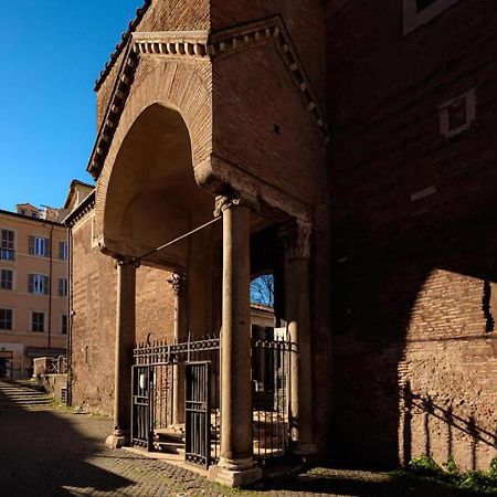 150 M Dal Colosseo - Appartamento Minerva روما المظهر الخارجي الصورة